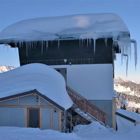 Apartman D' Egloo 10-12 Pers